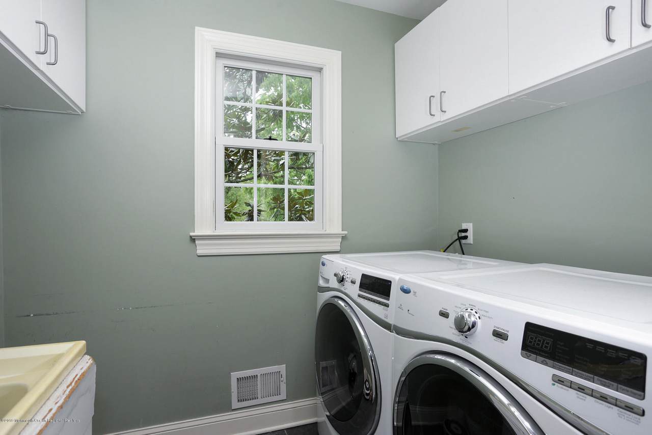 25 Spring Garden Avenue - Photo 1