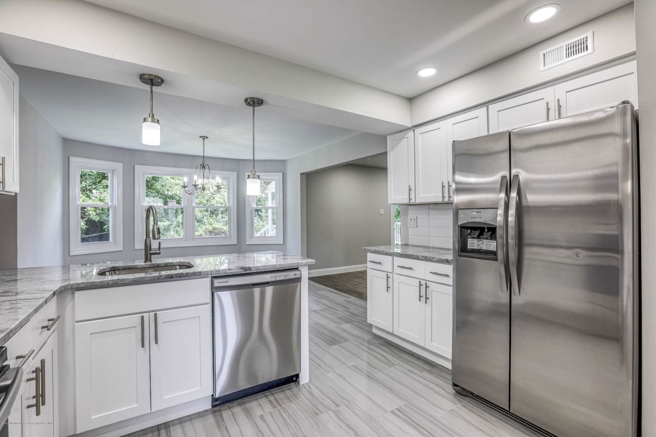 10 Sycamore Drive - Photo 1
