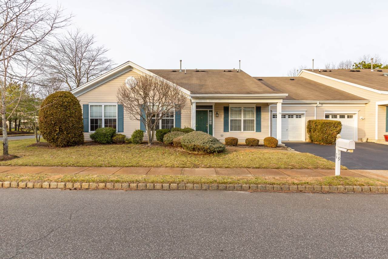 79 Shadowlawns Drive - Photo 1