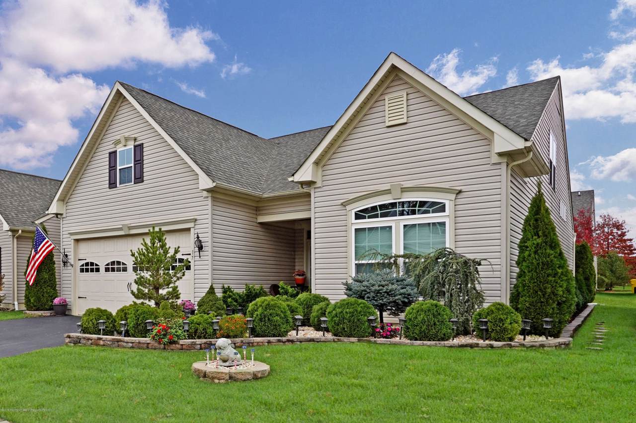 17 Eldorado Drive - Photo 1