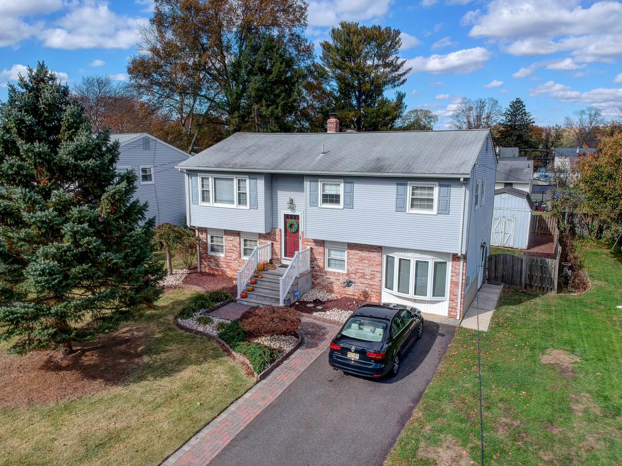 66 Lakeview Drive - Photo 1