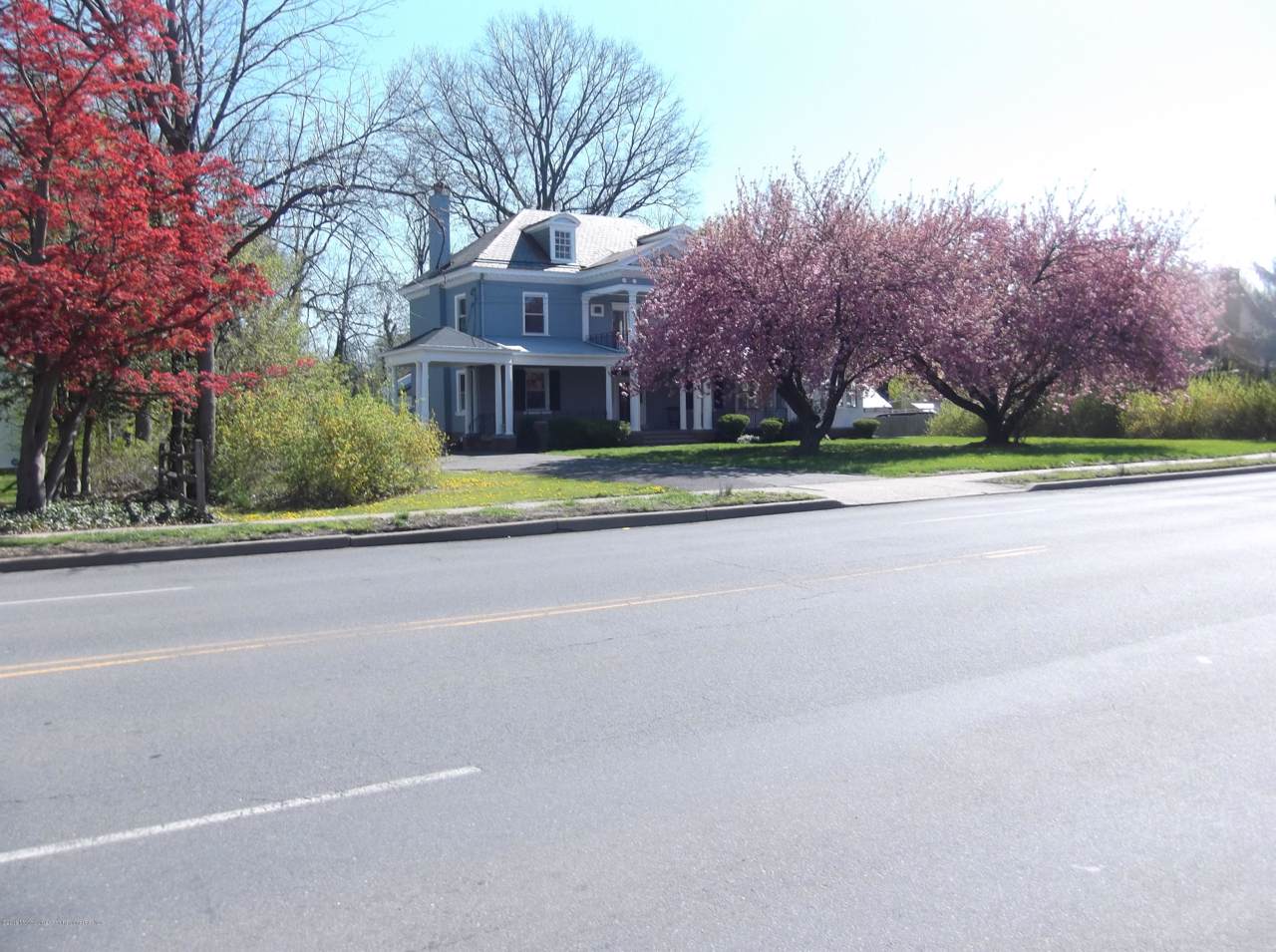 514 Parkway Avenue - Photo 1