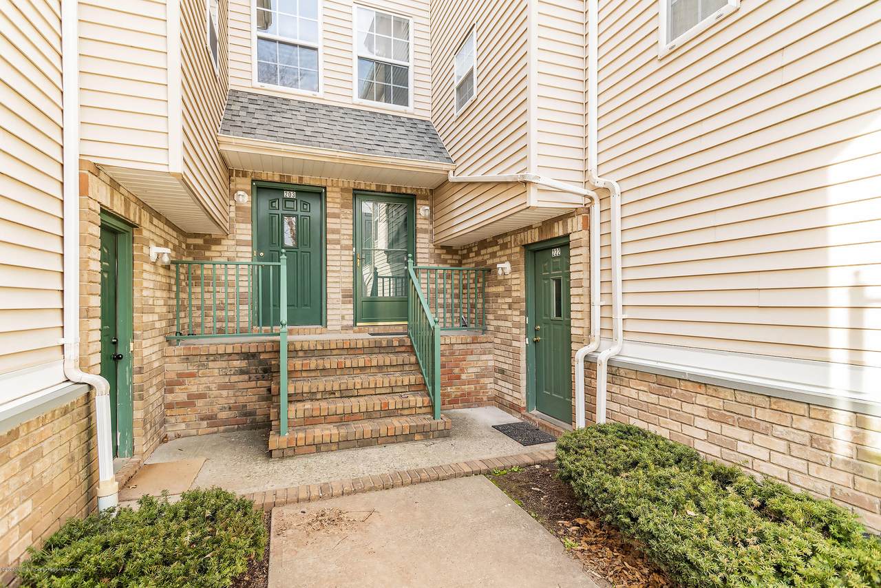 222 Rhoads Drive - Photo 1