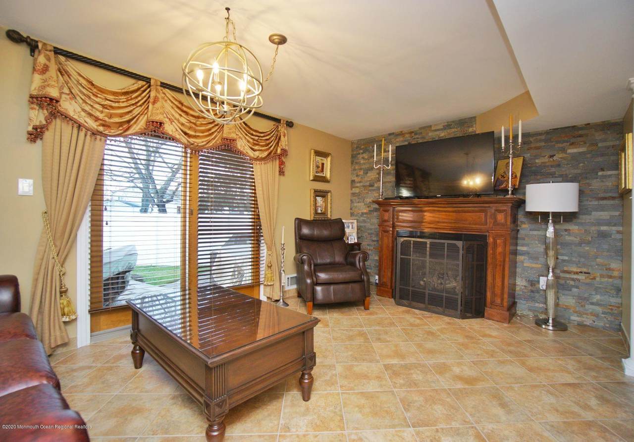 70 Briscoe Terrace - Photo 1 70 Briscoe Terrace - Photo 1