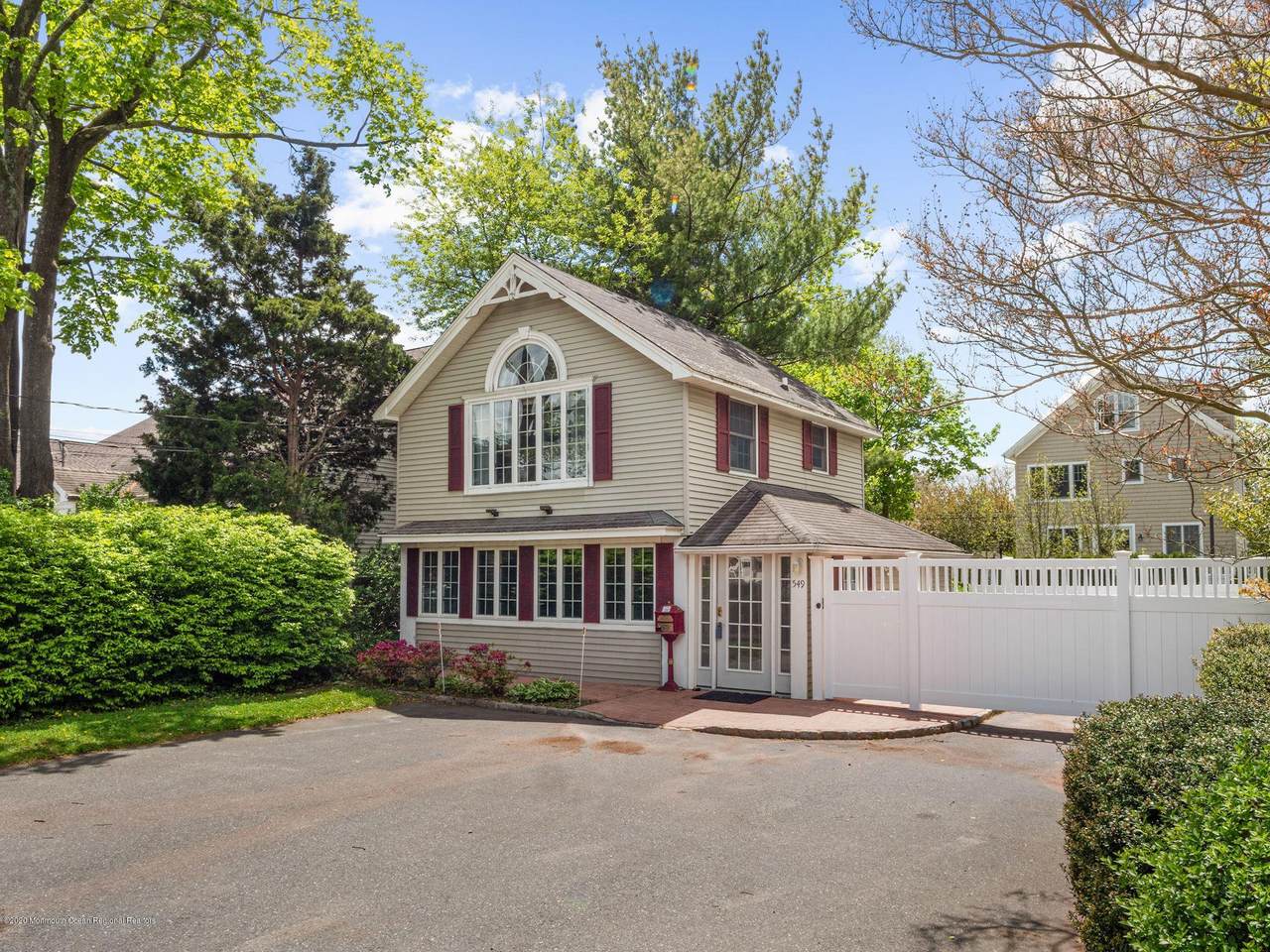 549 Woodland Avenue - Photo 1