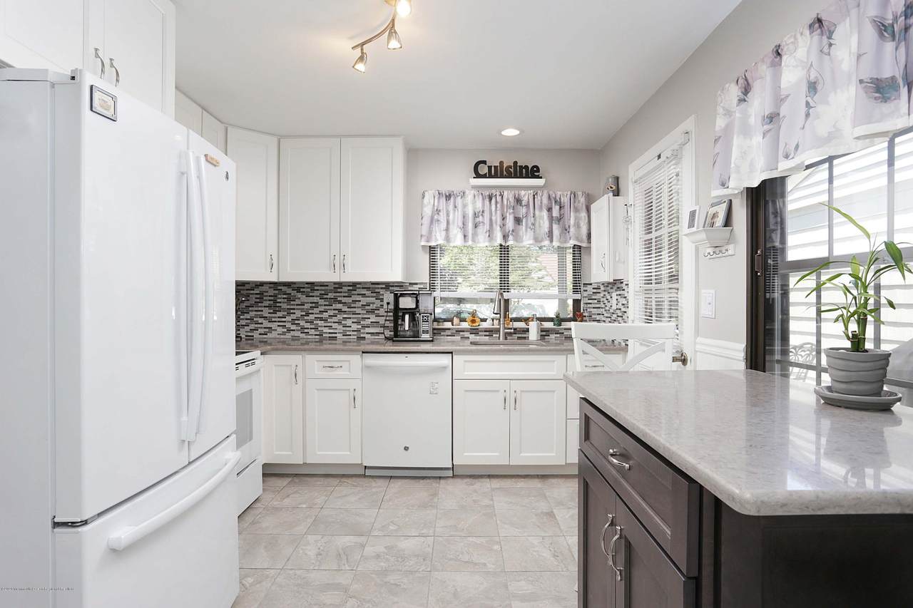 587C Burtons Court - Photo 1