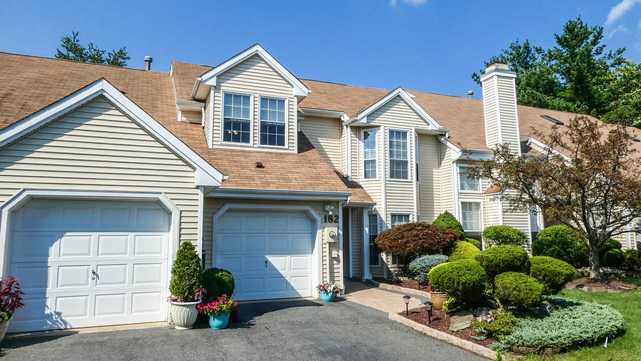 182 Daisy Drive - Photo 1