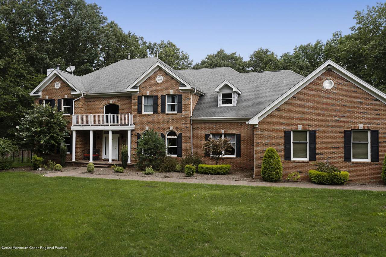 183 Higgins Road - Photo 1