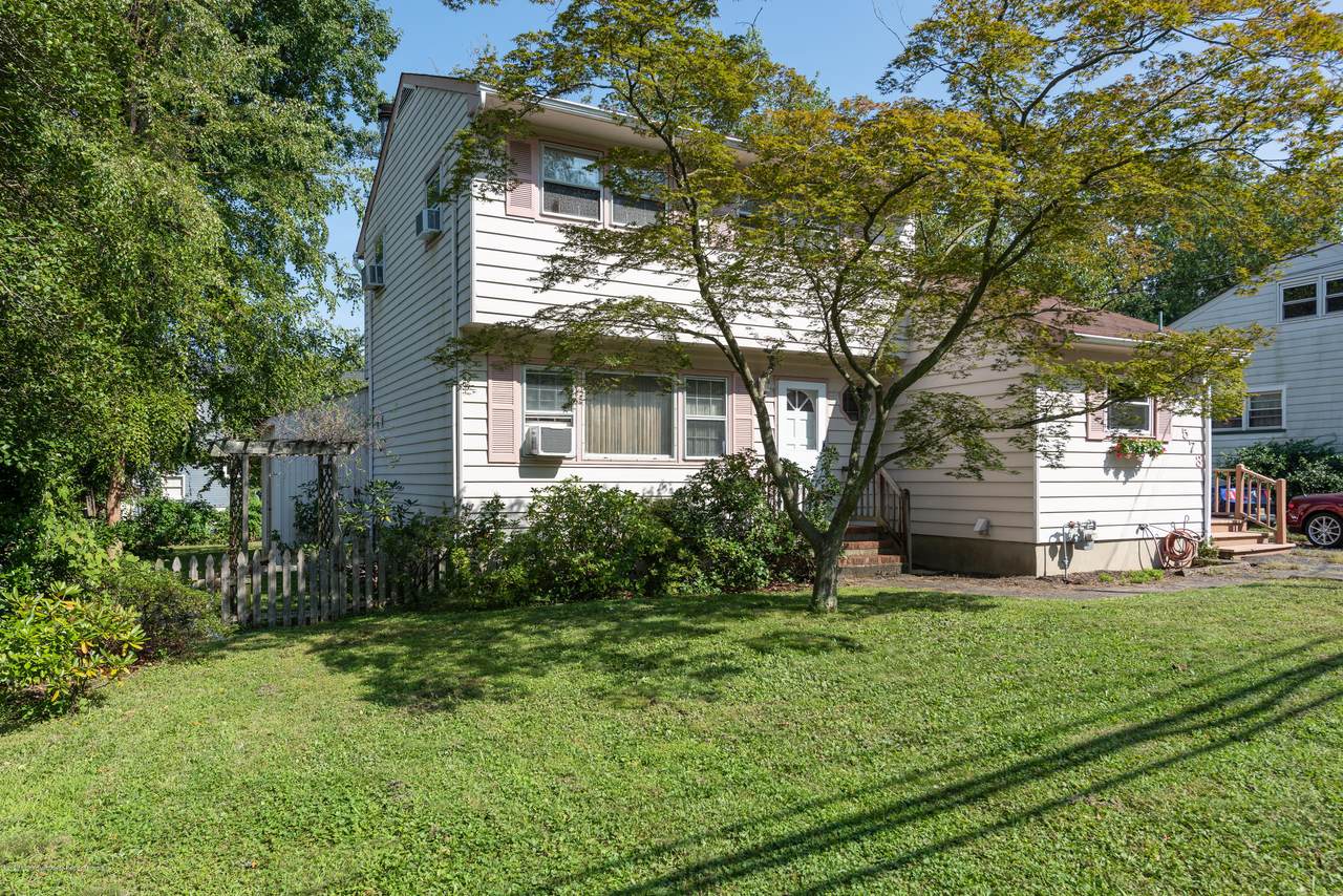 573 Holmdel Road - Photo 1