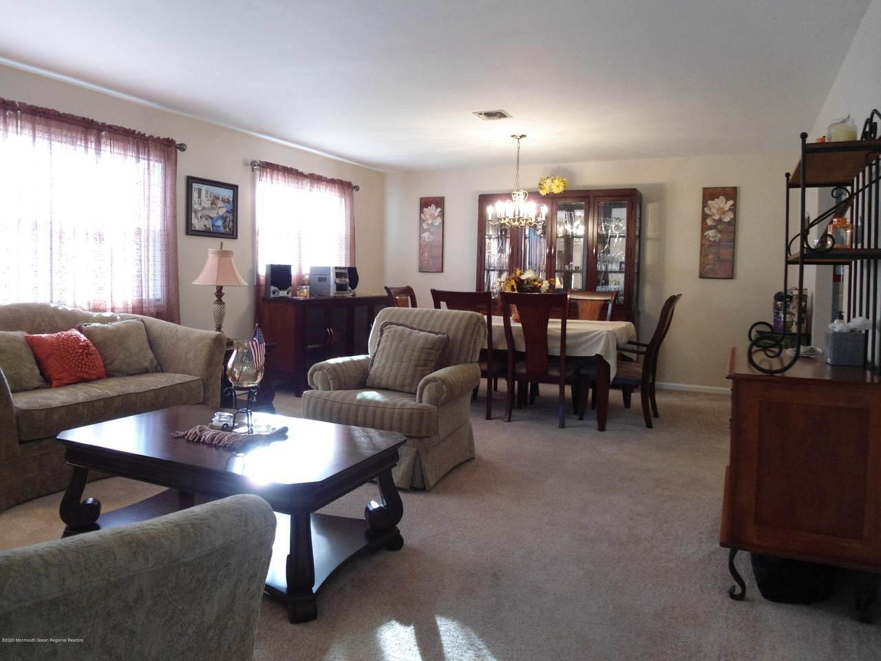 160 Guadeloupe Drive - Photo 1