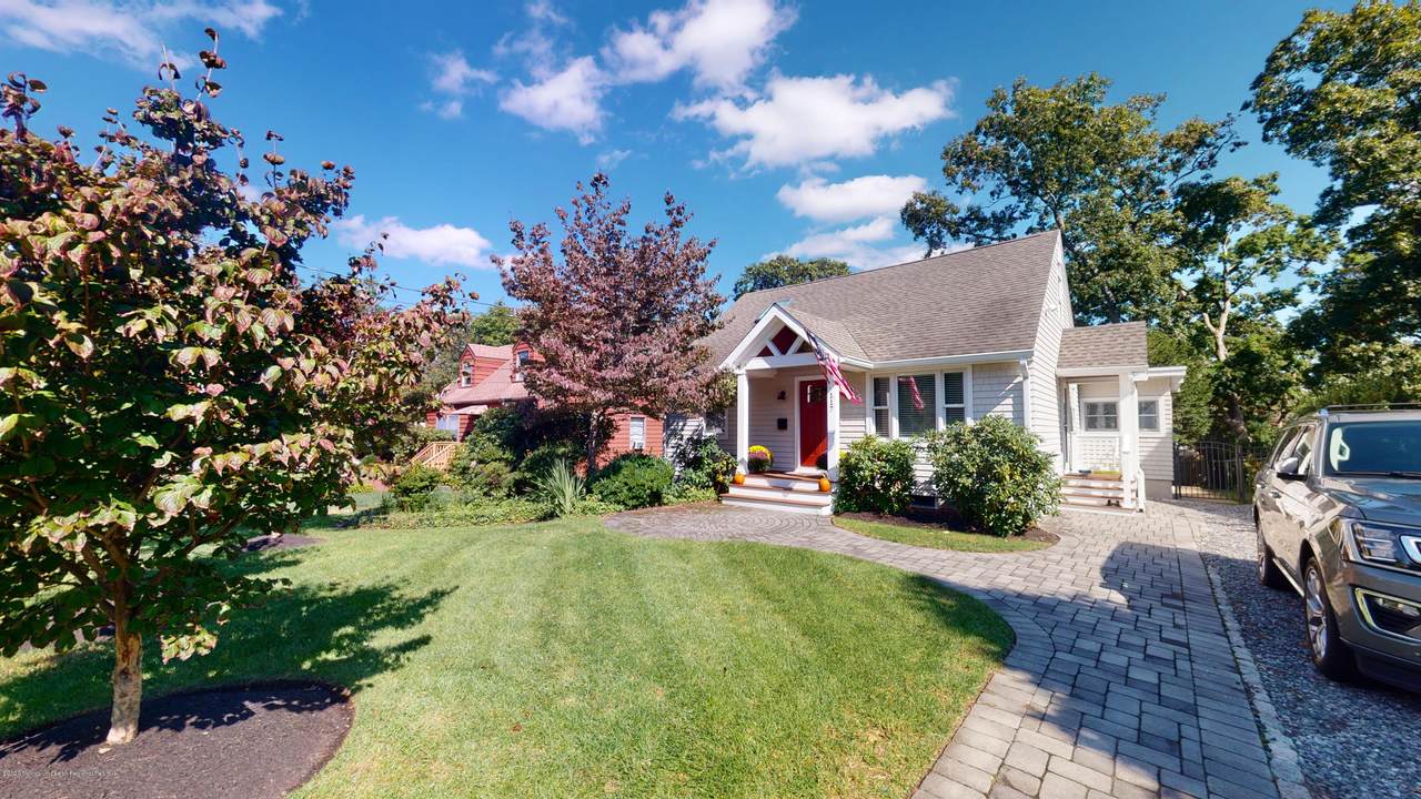 117 Maple Street - Photo 1