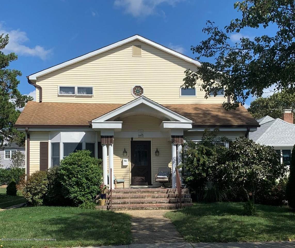 615 New York Boulevard - Photo 1
