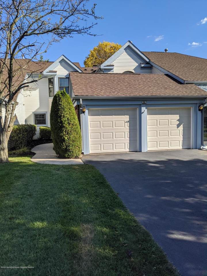 6 Rawson Circle - Photo 1