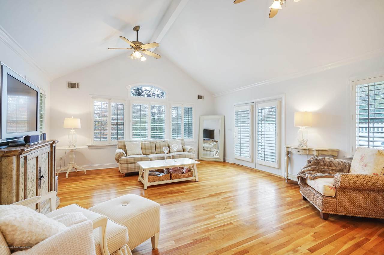 90 River Road - Photo 1