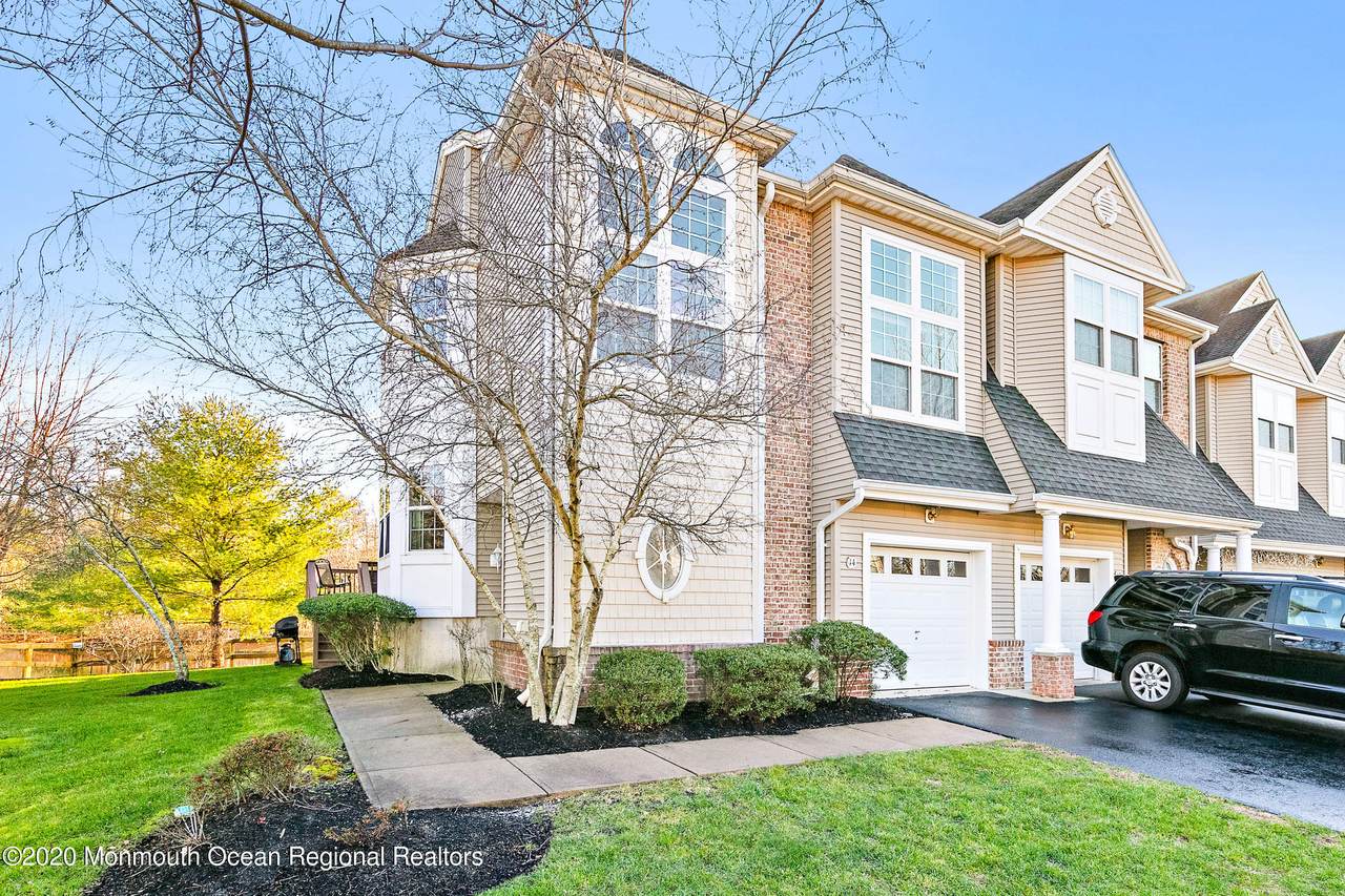 14 Island Breeze Court - Photo 1