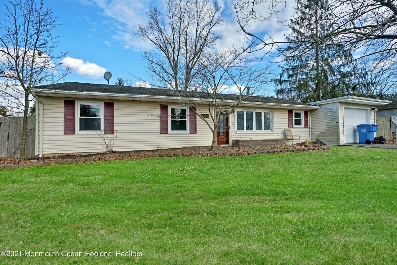 44 Castle Avenue - Photo 1