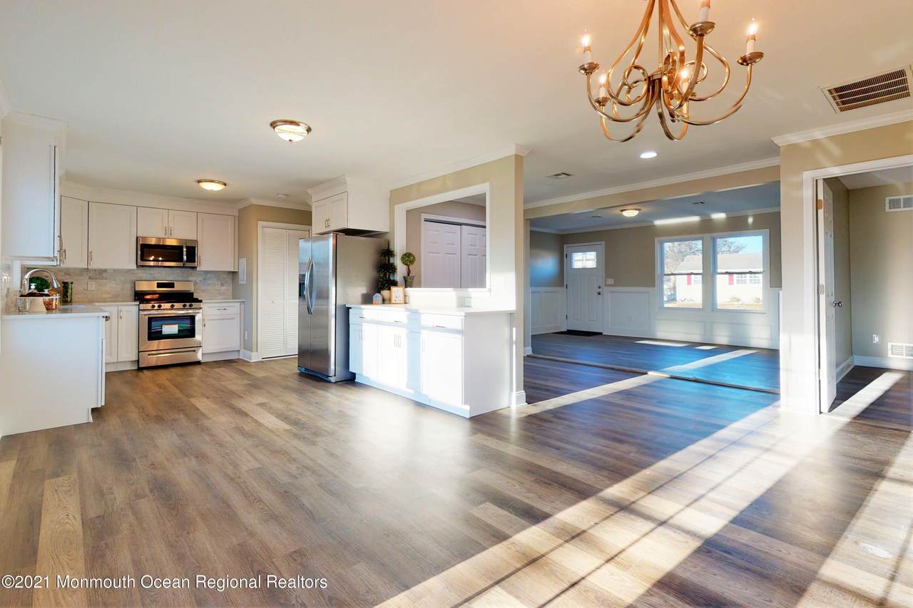 317 Stearman Road - Photo 1