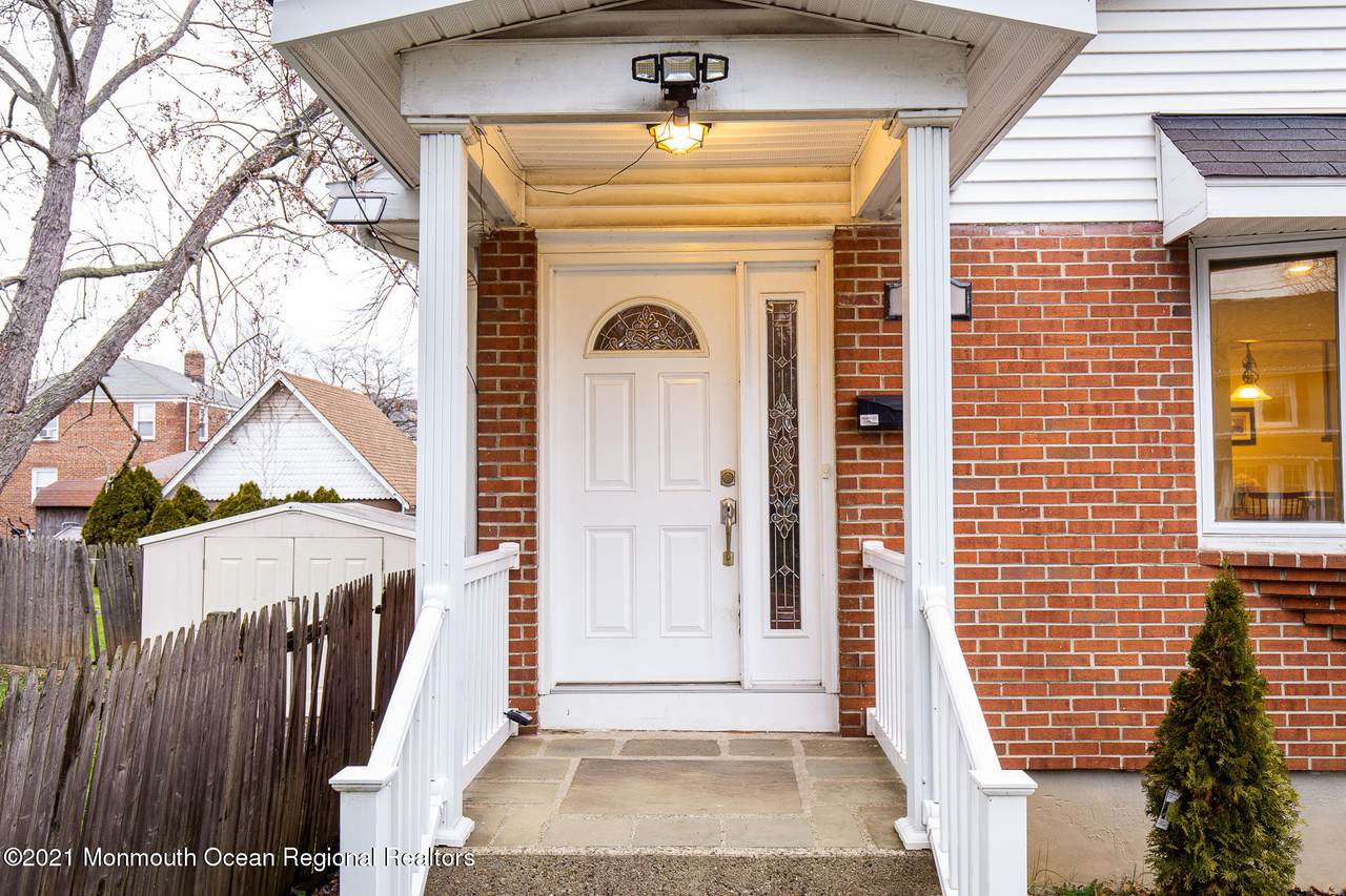 254 Spruce Avenue - Photo 1