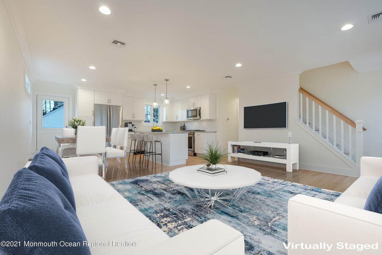 606 Brooklyn Boulevard - Photo 1