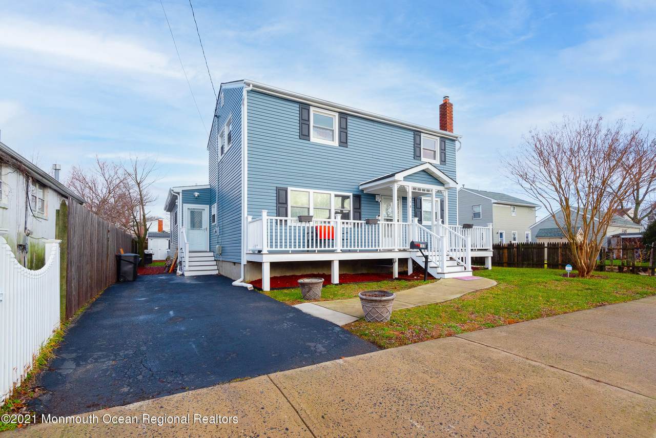 113 Maple Avenue - Photo 1