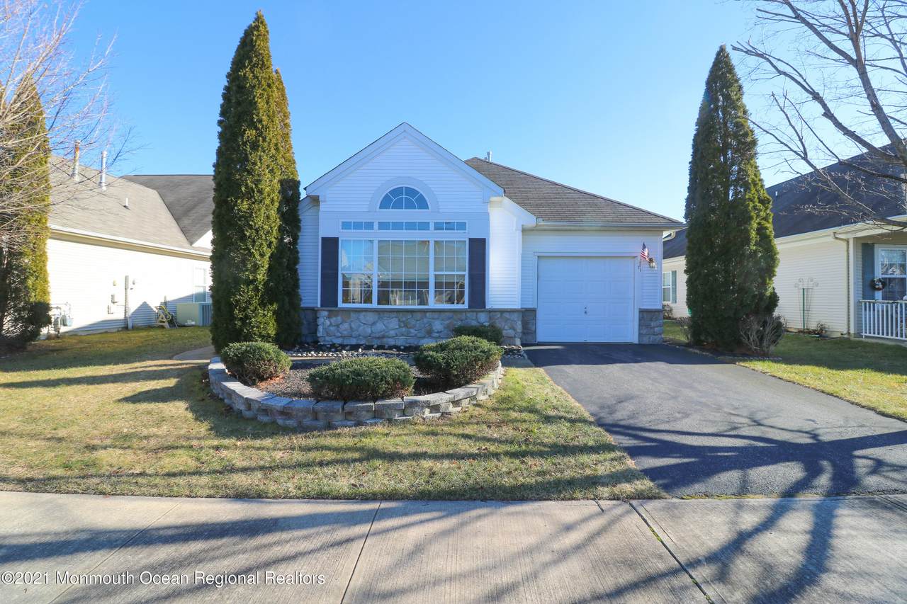 11 Arcadia Drive - Photo 1