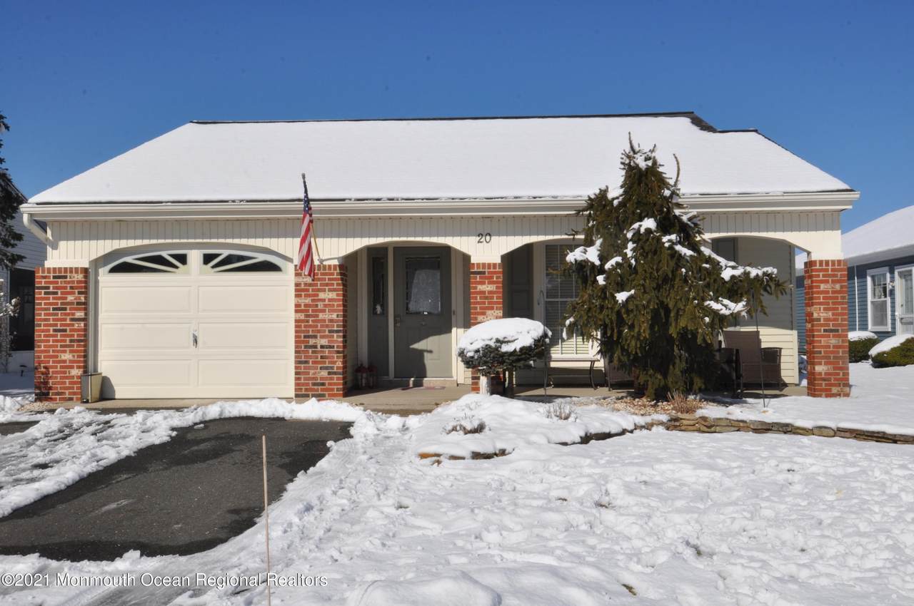 20 Normanton Avenue - Photo 1