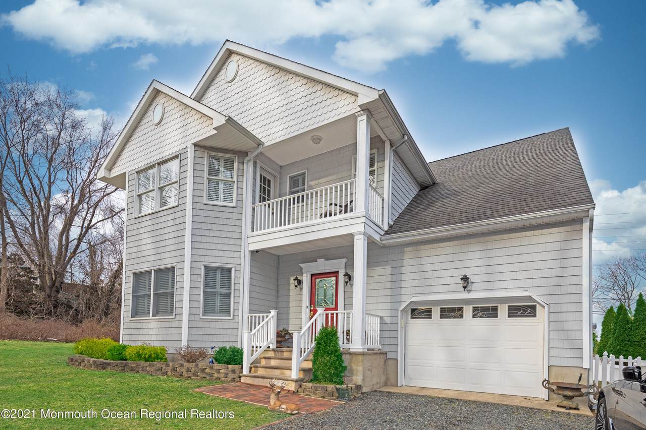 800 1/2 Schoolhouse Road - Photo 1