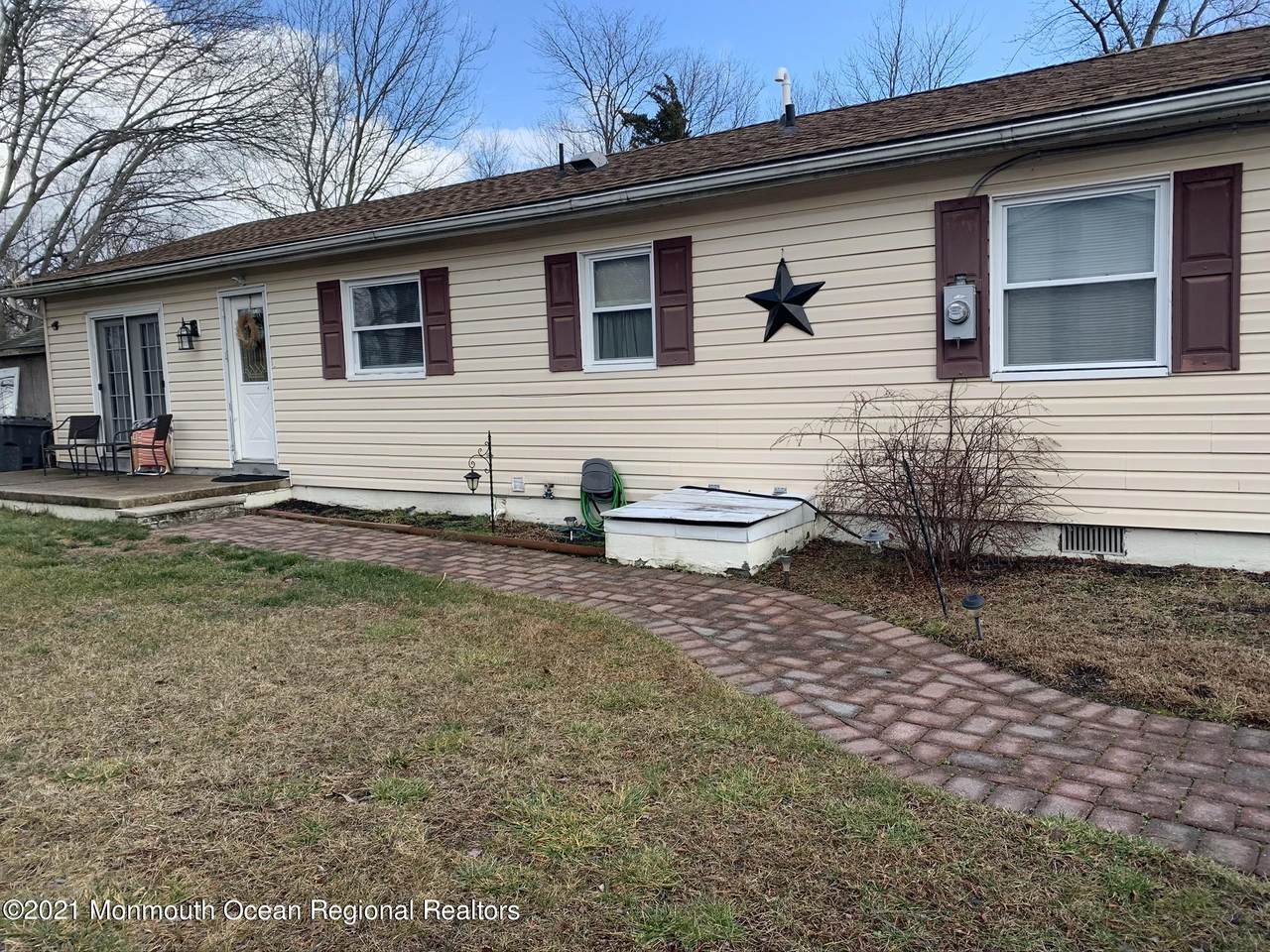 3118 Thistle Avenue - Photo 1