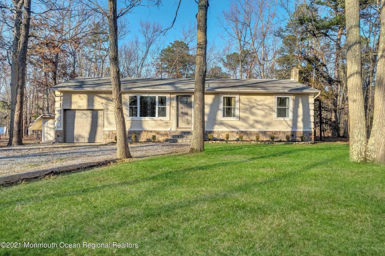 606 Paul Road - Photo 1