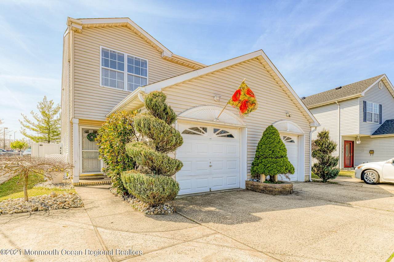 338 Main Street - Photo 1