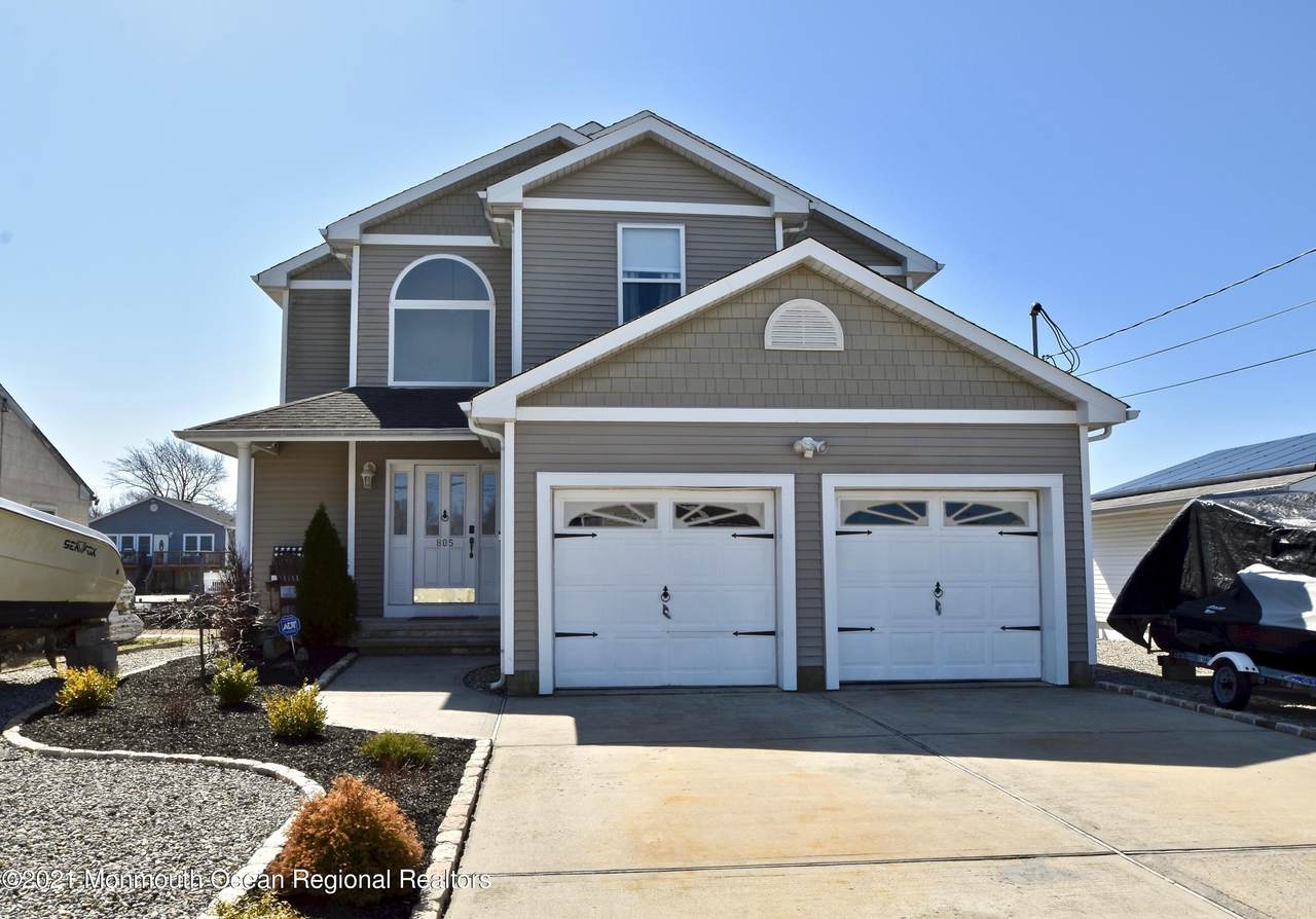 805 Bowsprit Point - Photo 1