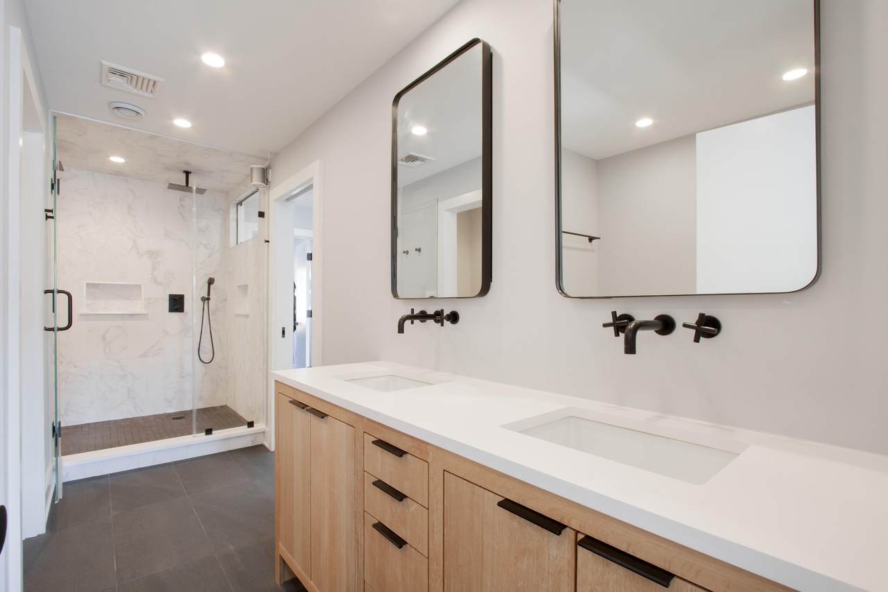 214 Marina Drive - Photo 1
