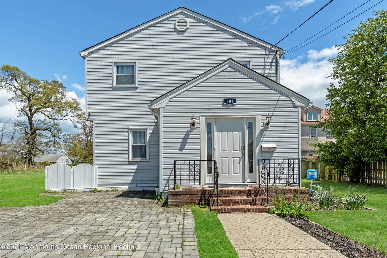 304 Chicago Avenue - Photo 1
