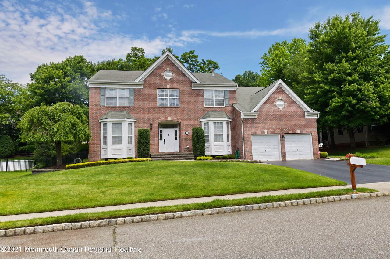 621 Vale Drive - Photo 1