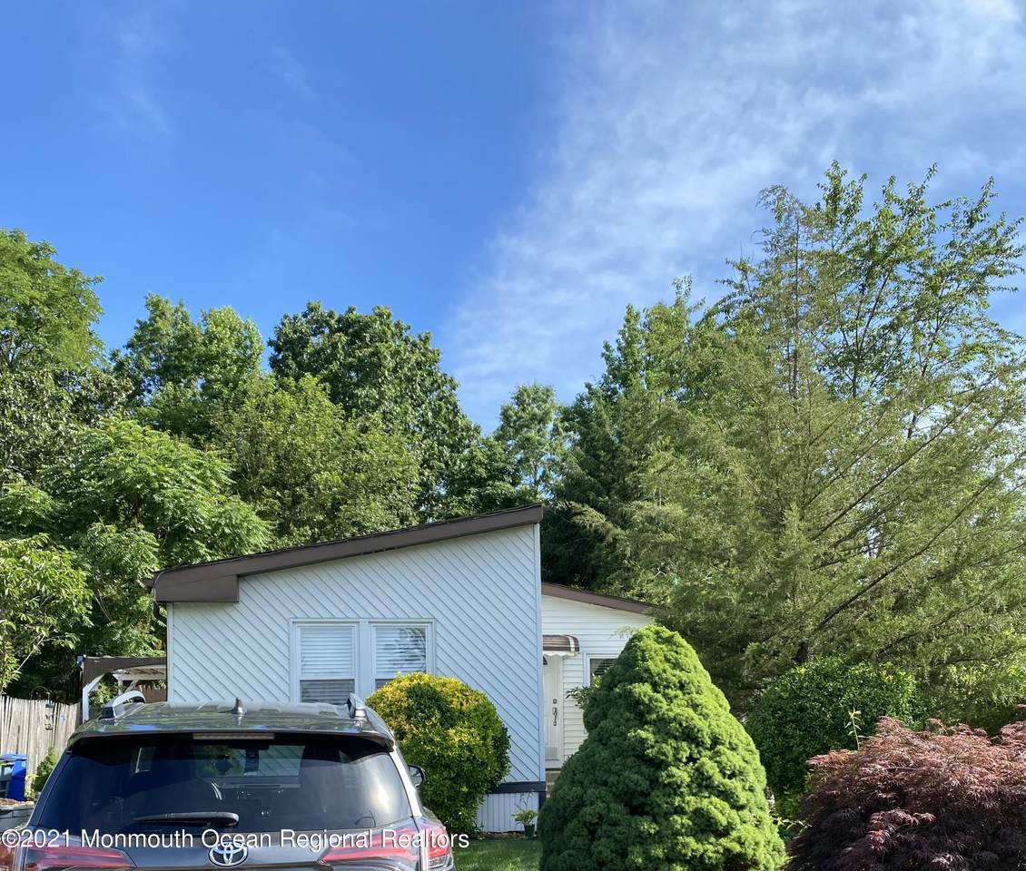 70 Deer Way - Photo 1