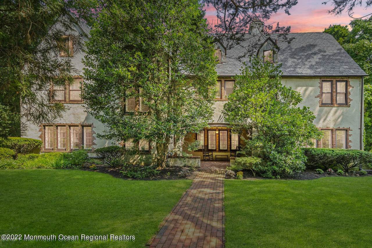13 Serpentine Drive - Photo 1
