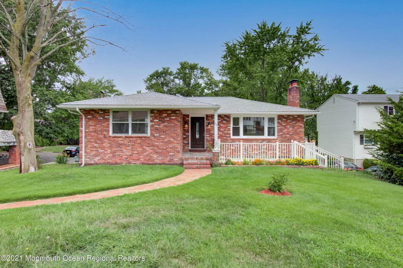 111 Aberdeen Road - Photo 1
