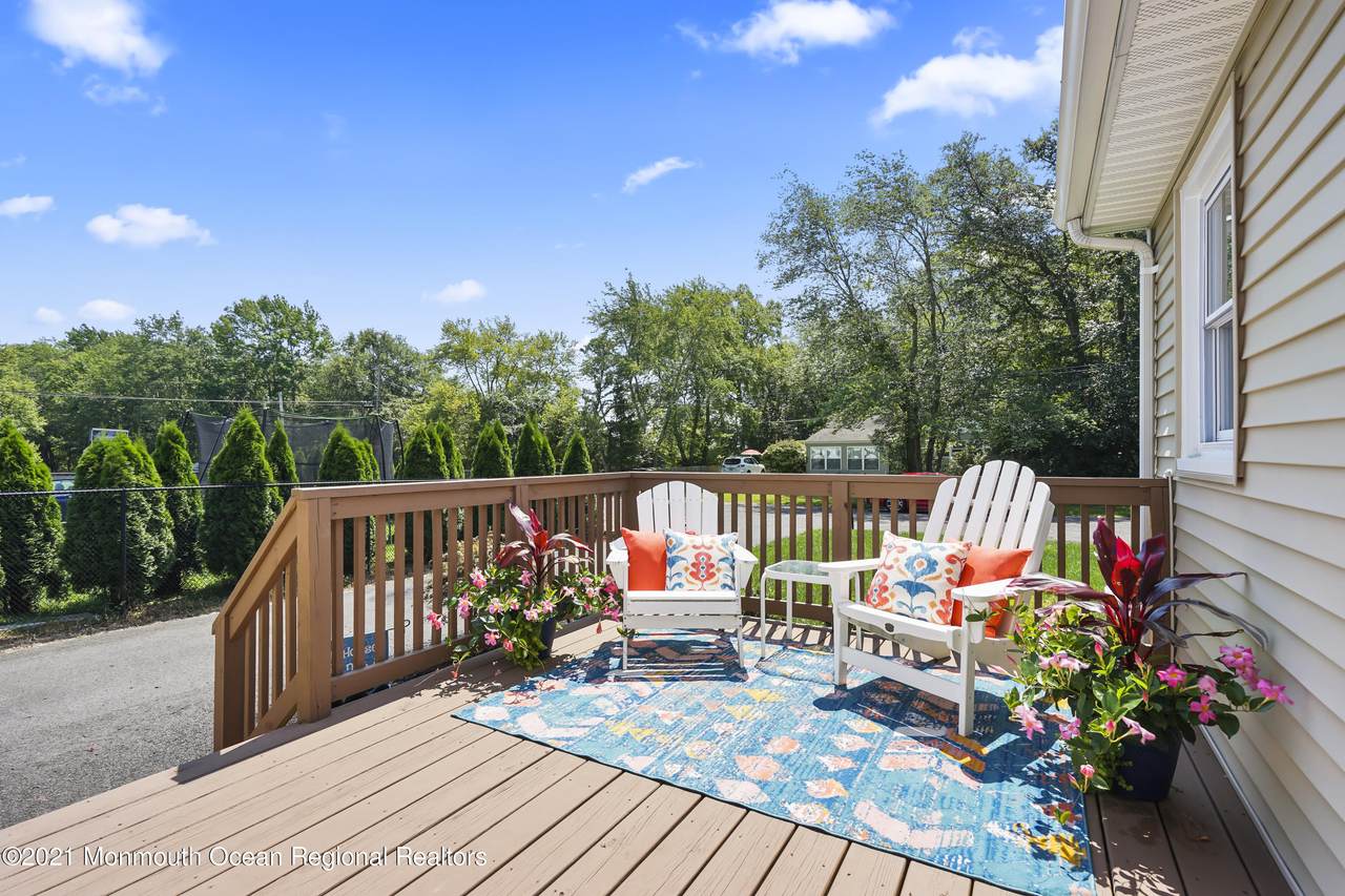 619 Main Street - Photo 1