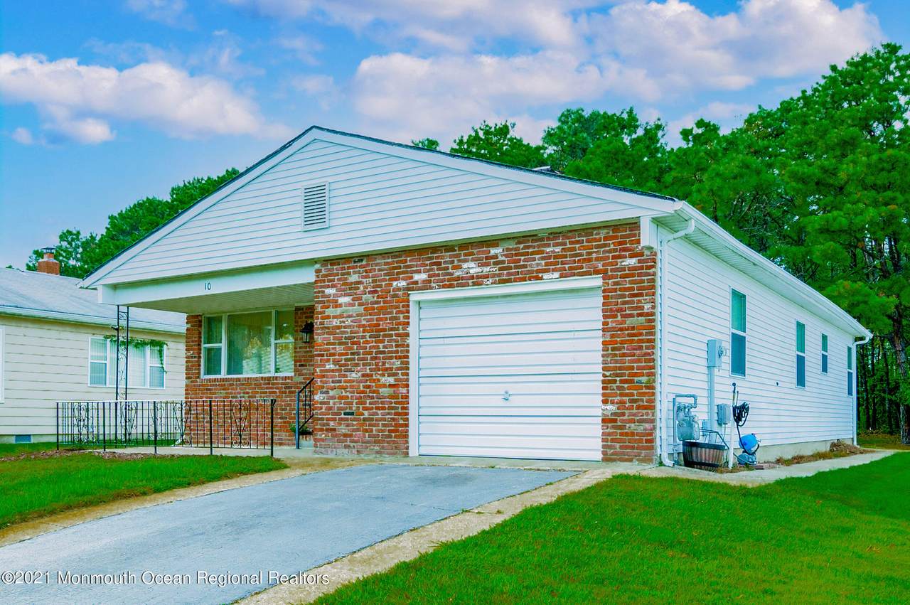 10 Portsmouth Drive - Photo 1