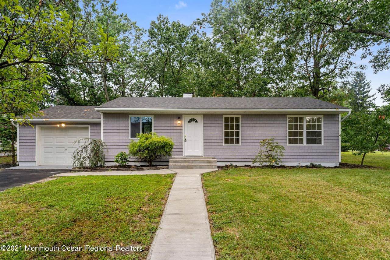 2118 Dover Pines Avenue - Photo 1