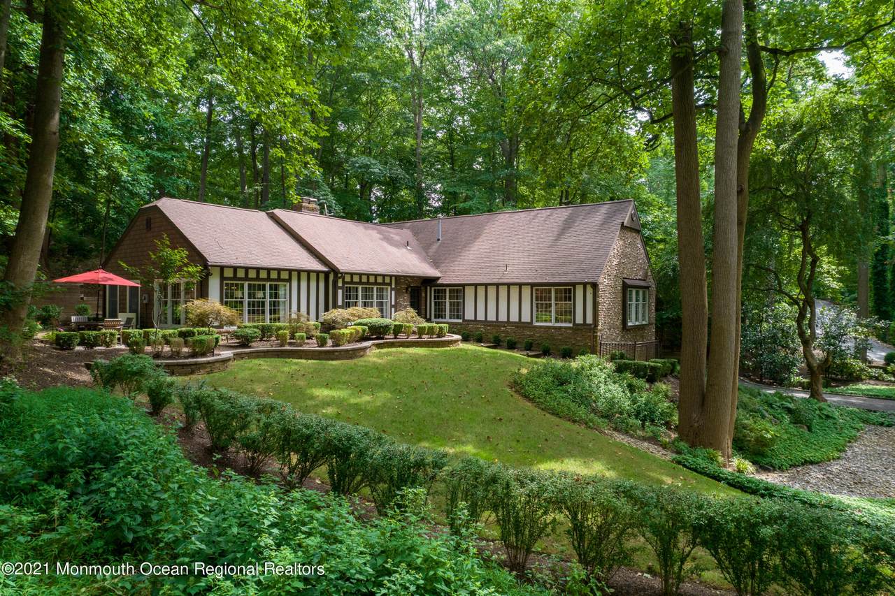424 Dwight Road - Photo 1