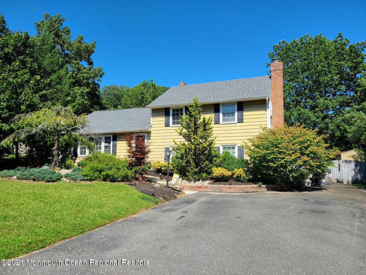 10 Buxton Road - Photo 1