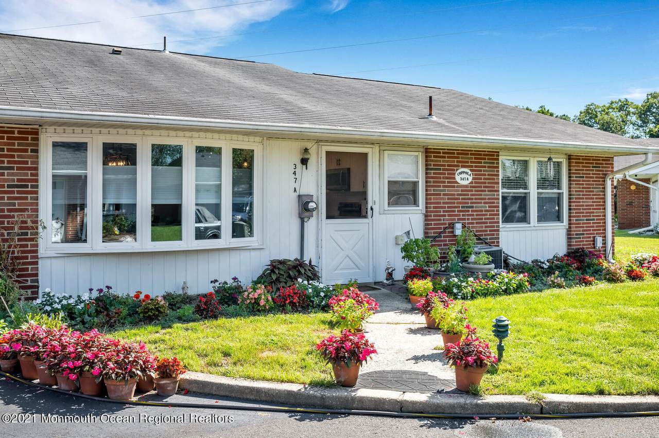 347A Dorchester Drive - Photo 1