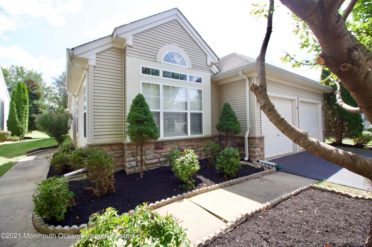 13 Arcadia Drive - Photo 1