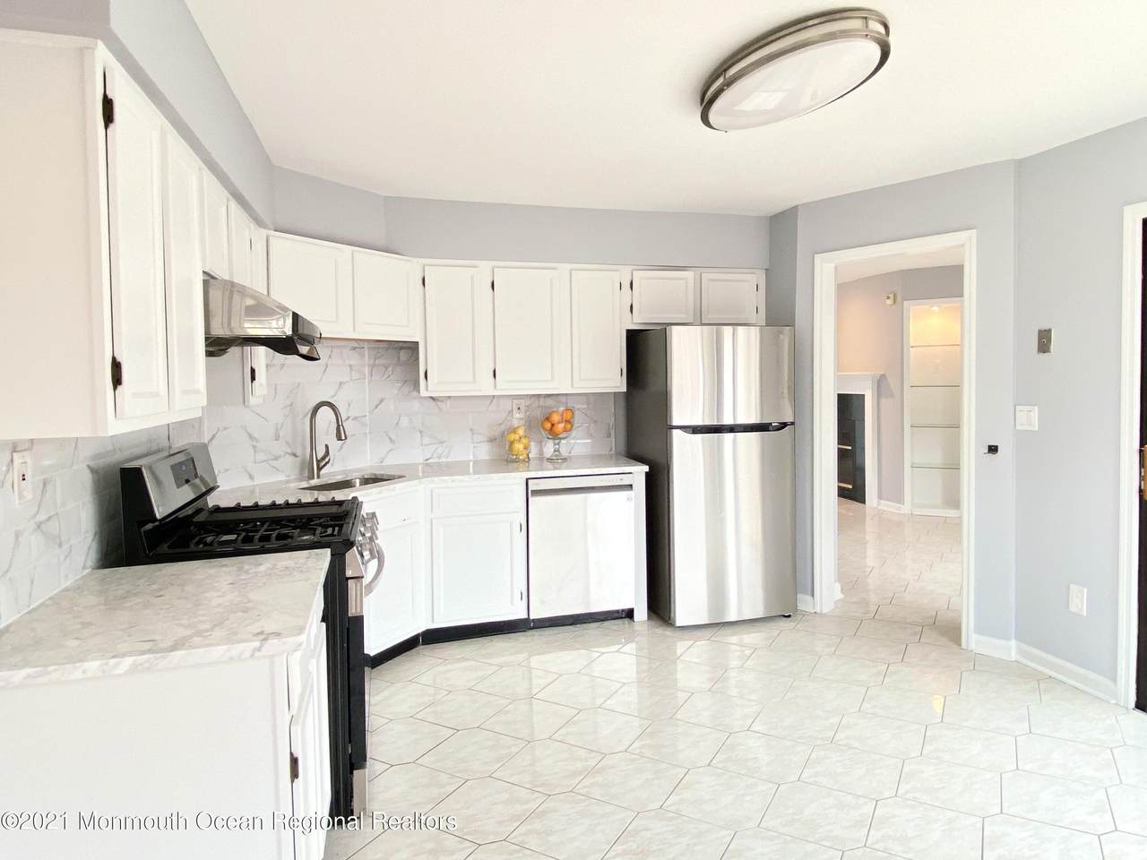 28 Emerald Lane - Photo 1
