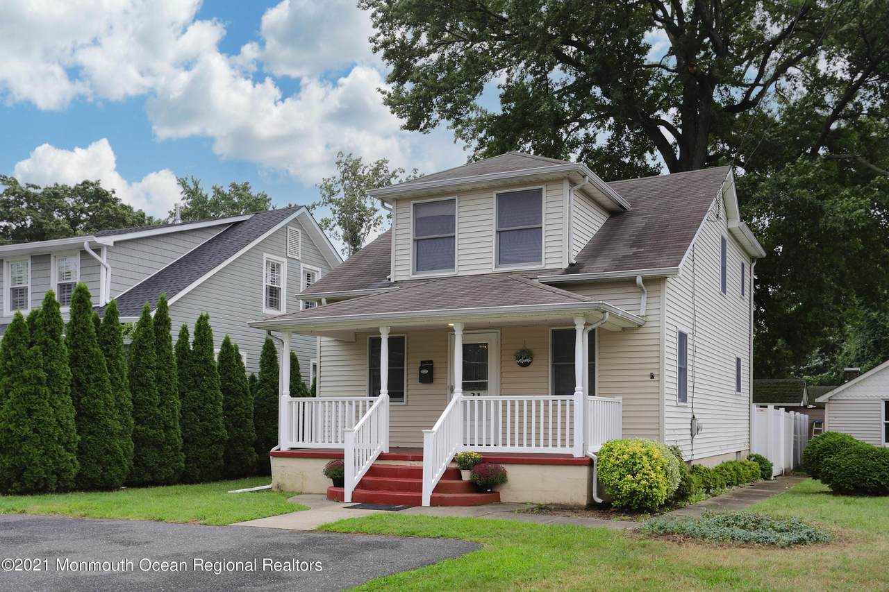 31 Memorial Parkway - Photo 1