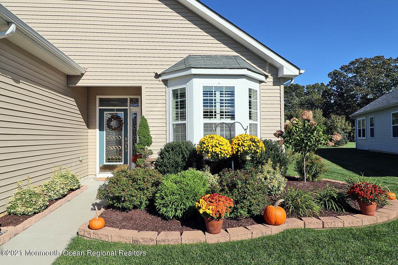 95 Eagle Ridge Circle - Photo 1