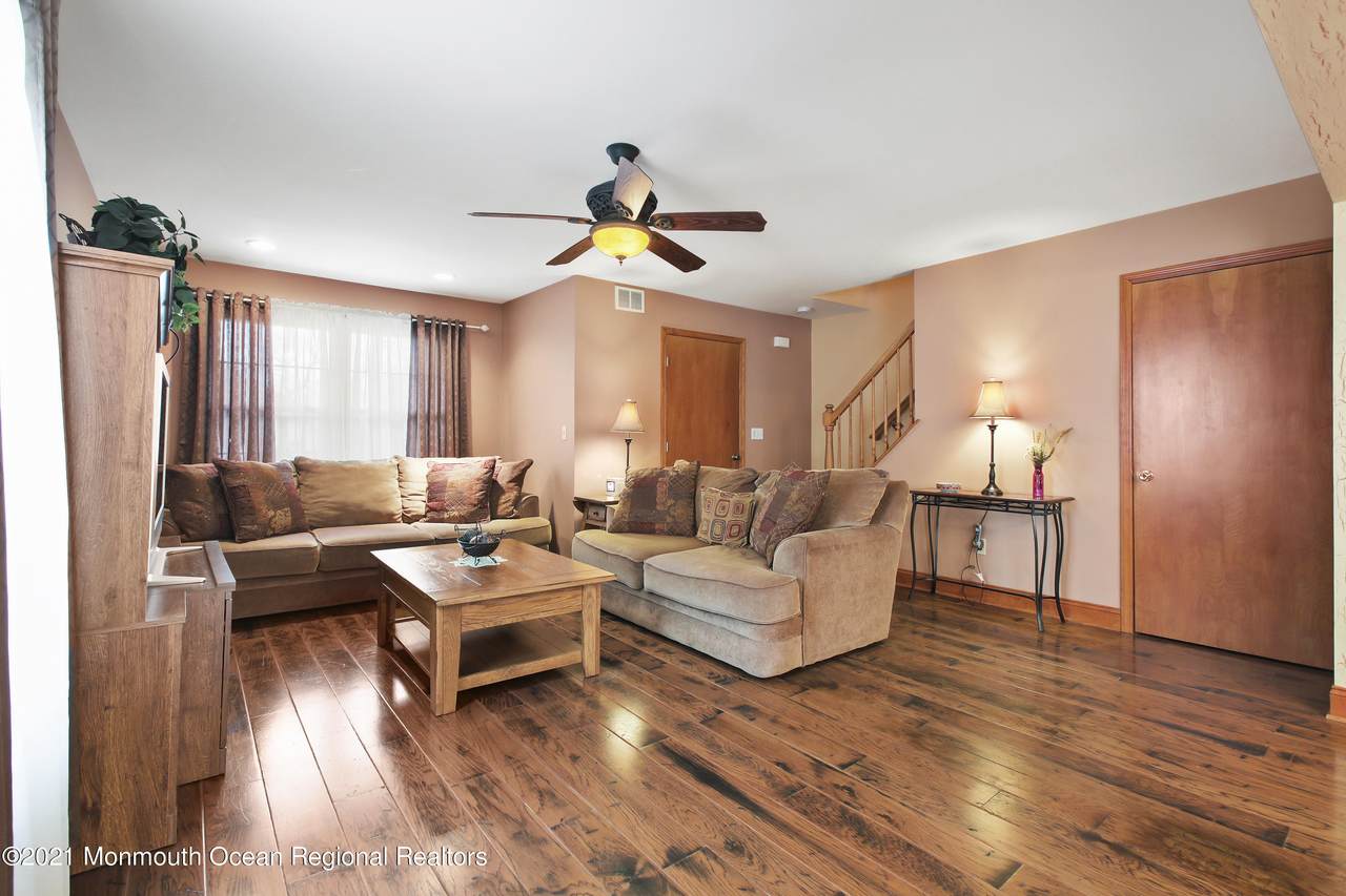 45 Dakota Avenue - Photo 1