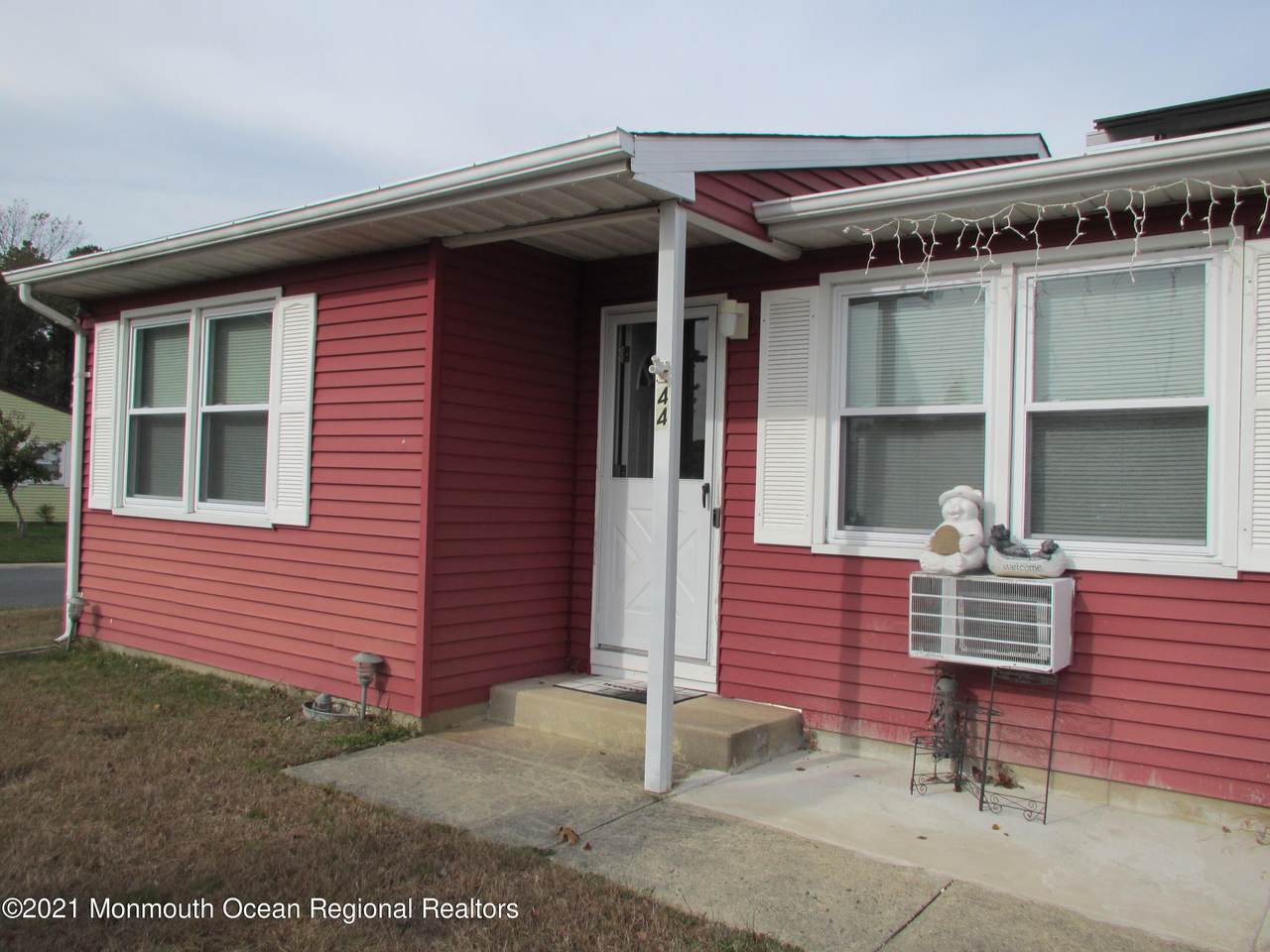 44 Falmouth Avenue - Photo 1