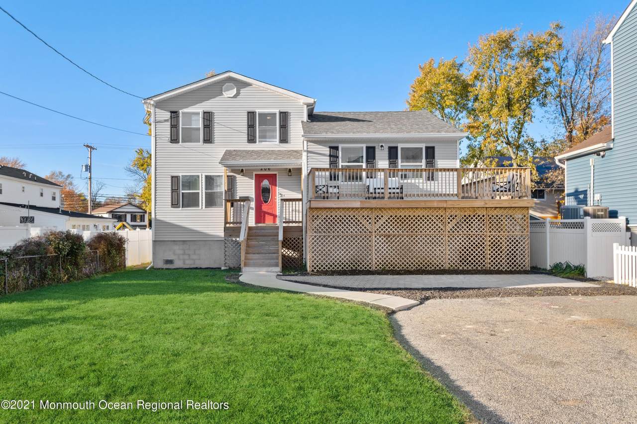 206 Sunset Avenue - Photo 1